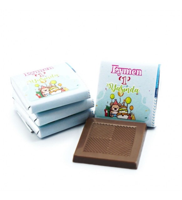 Erkek Bebek Çikolatası Metal Yuvarlak Kutu 1 Yaş Baskılı (80 Adet Napoliten Çikolata)