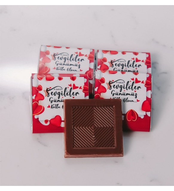 Sevgiliye Çikolata Kutusu Balon Kalpler Tasarımlı (80 Adet Napoliten Çikolata)