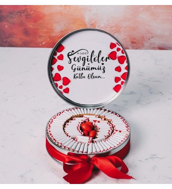 Sevgiliye Çikolata Kutusu Kalpler Tasarımlı (80 Adet Napoliten Çikolata)